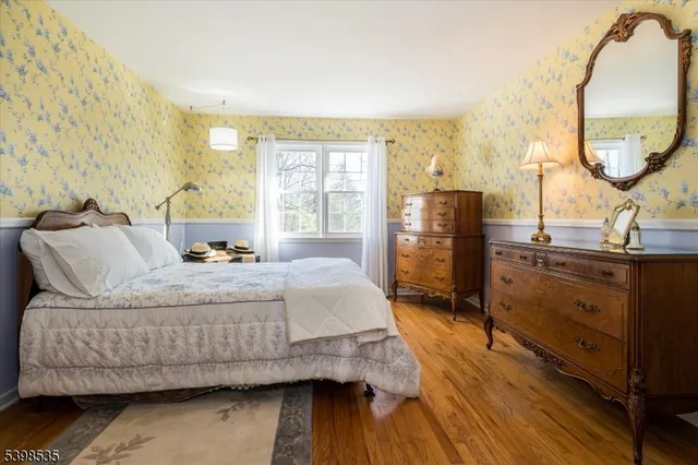 $655,000 | 9 Shadetree Place, Long Valley, NJ 07853