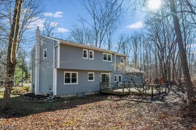 $655,000 | 9 Shadetree Place, Long Valley, NJ 07853