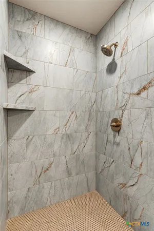 $1,075,000 | 102 Mesa Drive, Gatesville, TX 76528