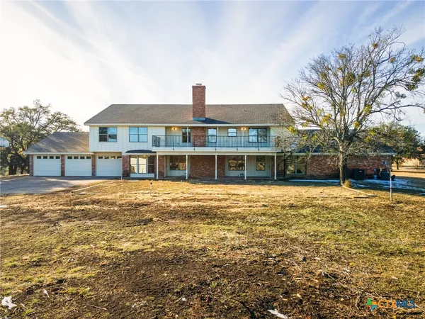 $1,075,000 | 102 Mesa Drive, Gatesville, TX 76528
