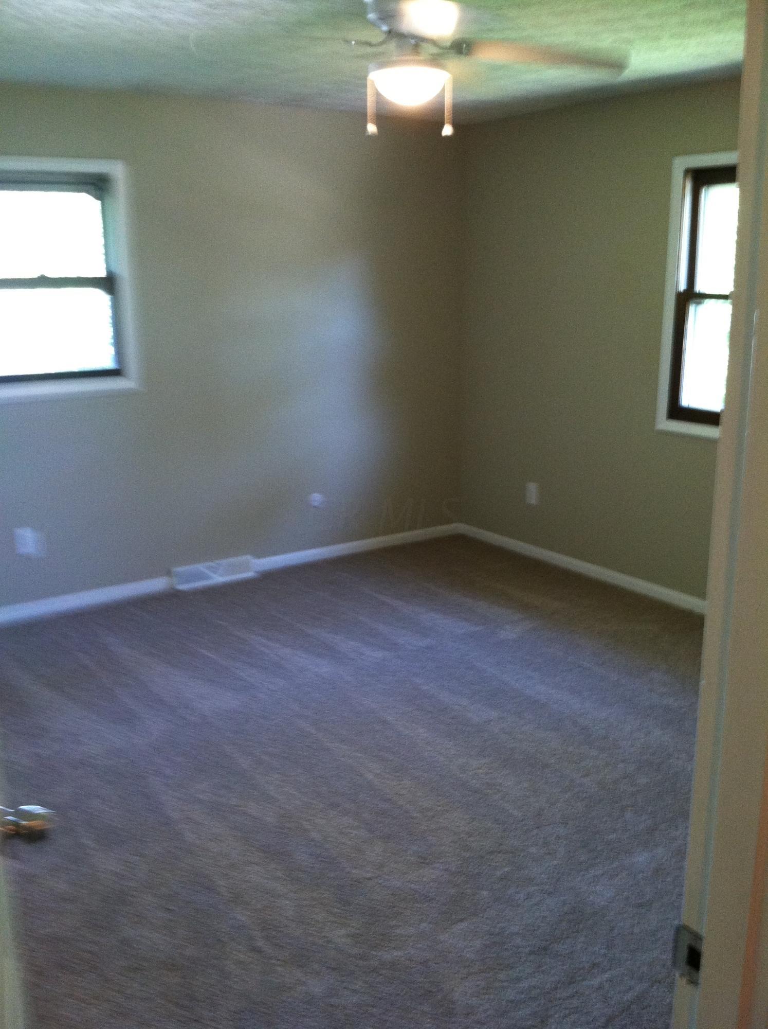 6207 Feder Road Columbus, OH 43228 - Photo 20 of 25 Gallery Image 20
