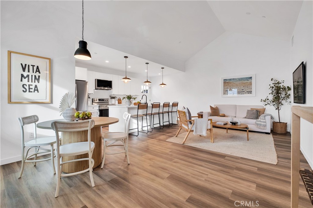 226 A Arena Street El Segundo, CA 90245 - Photo 16 of 47 a living room with furniture and a table