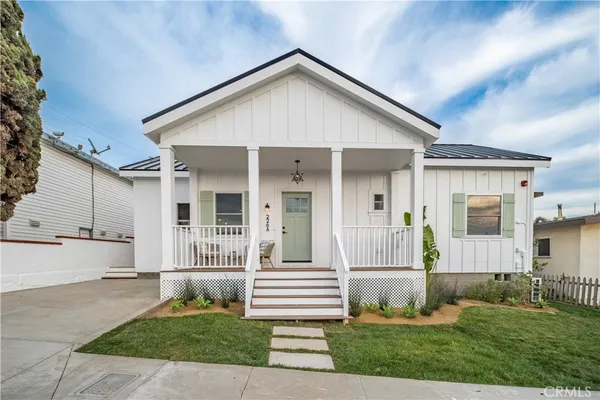 $1,400,000 | 226 A Arena Street, El Segundo, CA 90245