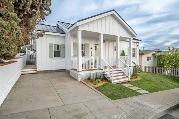 $1,400,000 | 226 A Arena Street, El Segundo, CA 90245