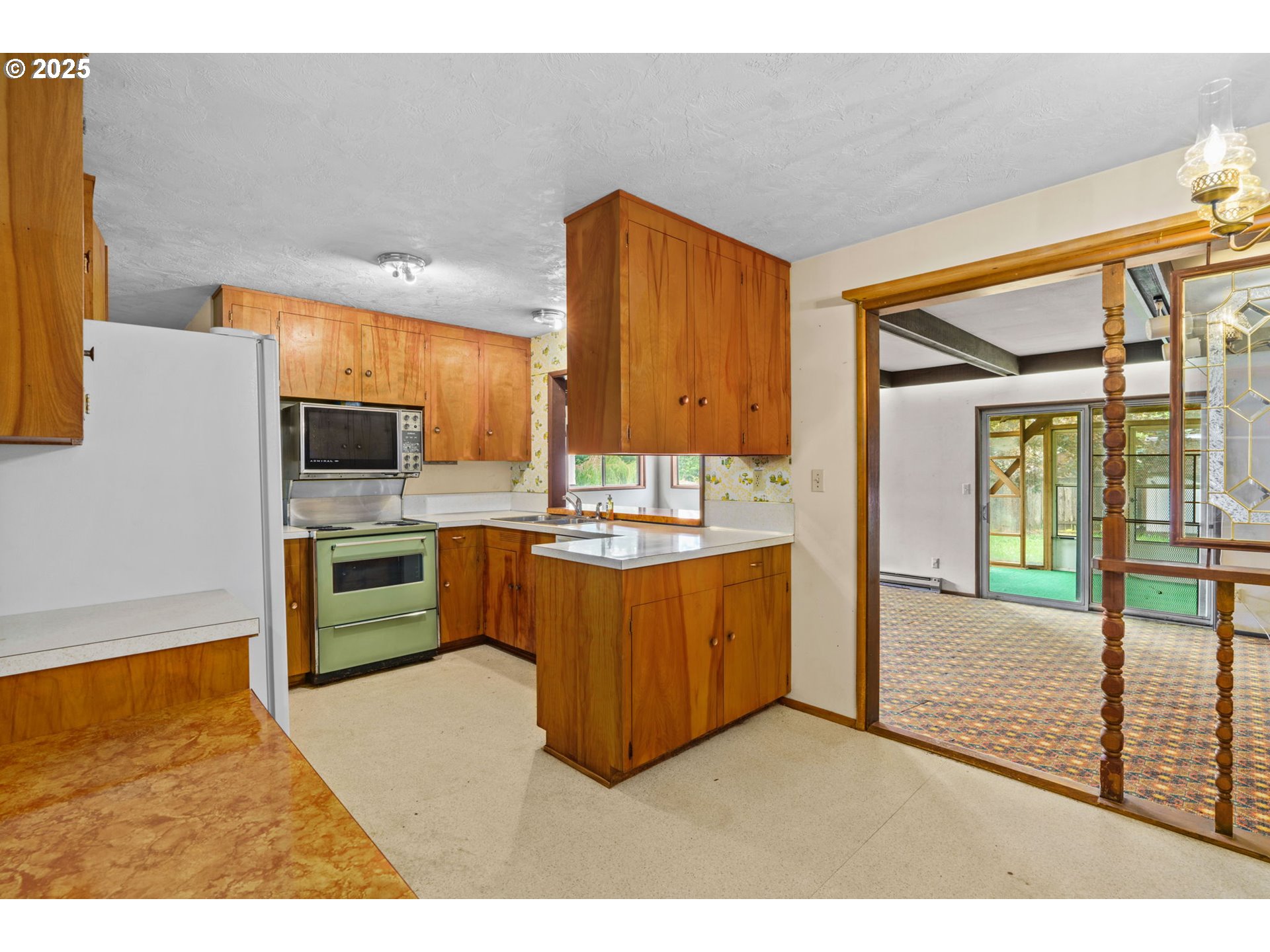 645 West 27th Place Eugene, OR 97405 - Photo 19 of 35