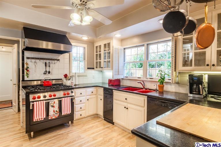 520 Bellmore Way Pasadena, CA 91103 - Photo 13 of 31