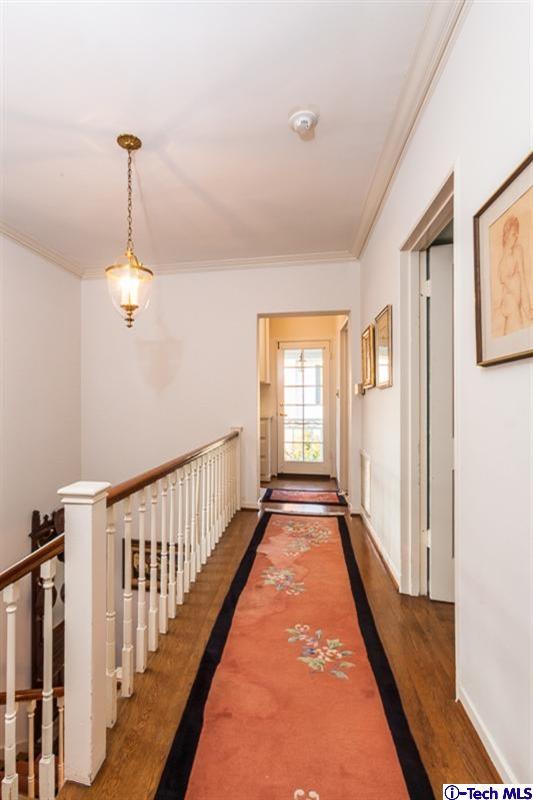 520 Bellmore Way Pasadena, CA 91103 - Photo 18 of 31 a view of a hallway with windows