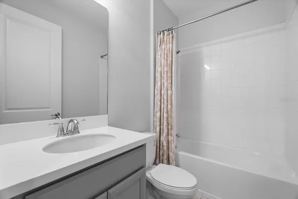 $2,600 | 6312 Laurelcrest Glen, Palmetto, FL 34221