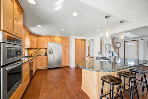 $415,000 | 123 Heather Lane, Streamwood, IL 60107