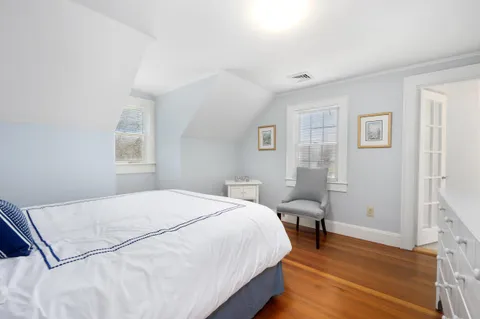 $1,100,000 | 122 Park Avenue, Centerville, MA 02632