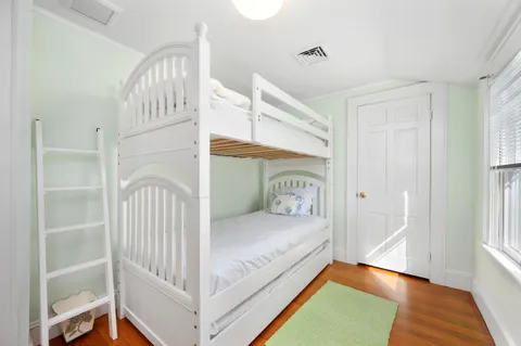 $1,100,000 | 122 Park Avenue, Centerville, MA 02632