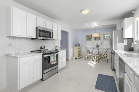 $1,100,000 | 122 Park Avenue, Centerville, MA 02632