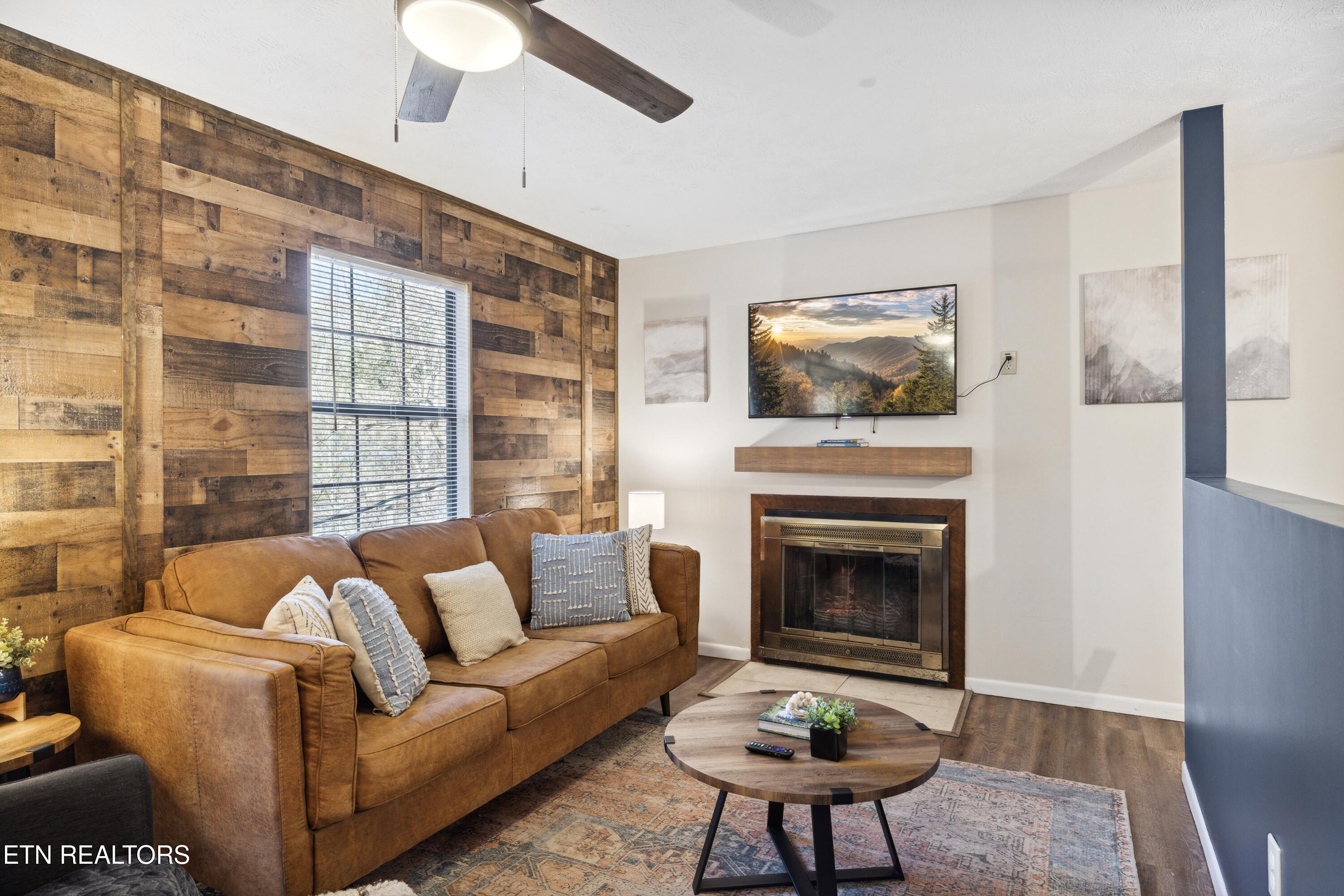 2777 Mountain View Circle Sevierville, TN 37863 - Photo 4 of 34 22-IMG_0051