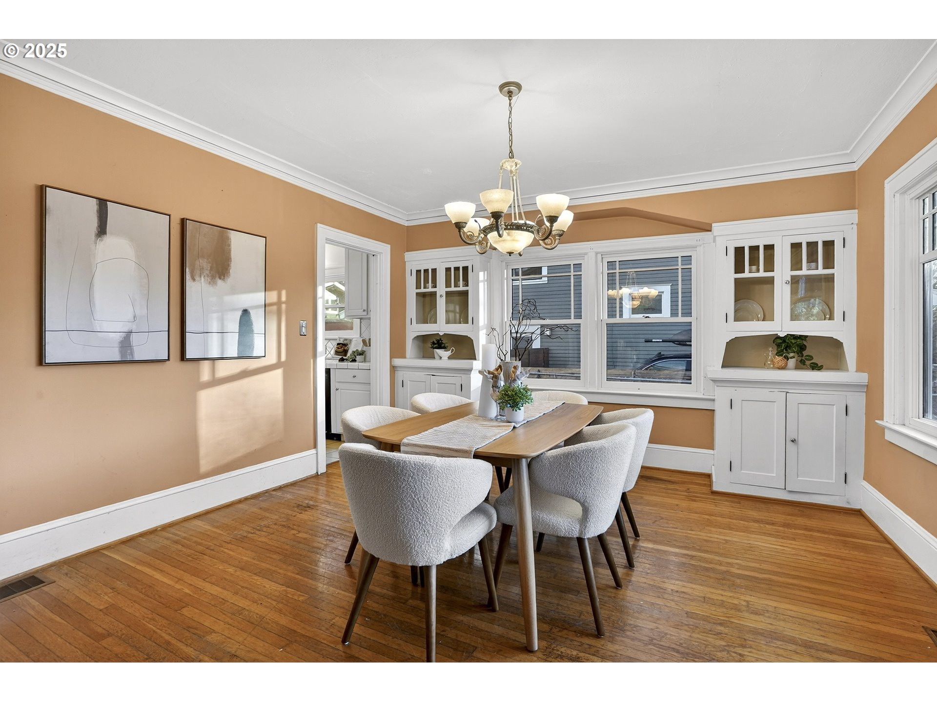 2614 Northeast 42nd Avenue Portland, OR 97213 - Photo 11 of 48 Dining Room