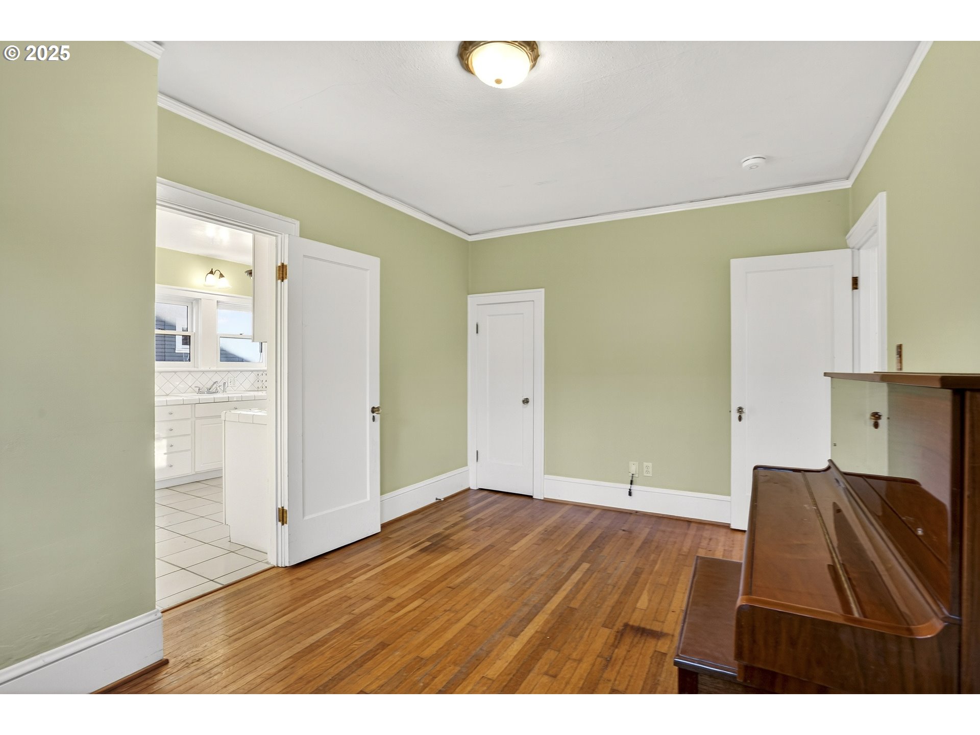 2614 Northeast 42nd Avenue Portland, OR 97213 - Photo 26 of 48 Bedroom