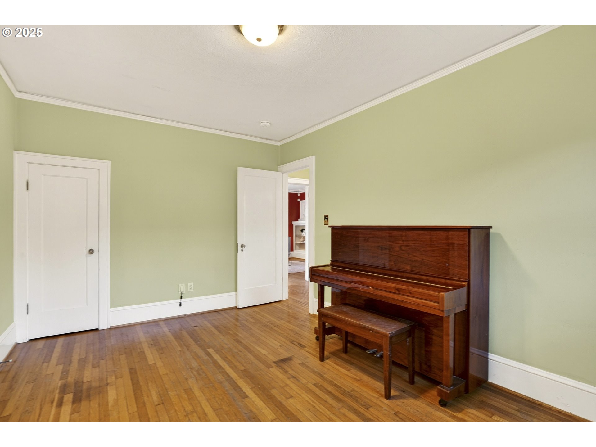 2614 Northeast 42nd Avenue Portland, OR 97213 - Photo 27 of 48 Primary Bedroom