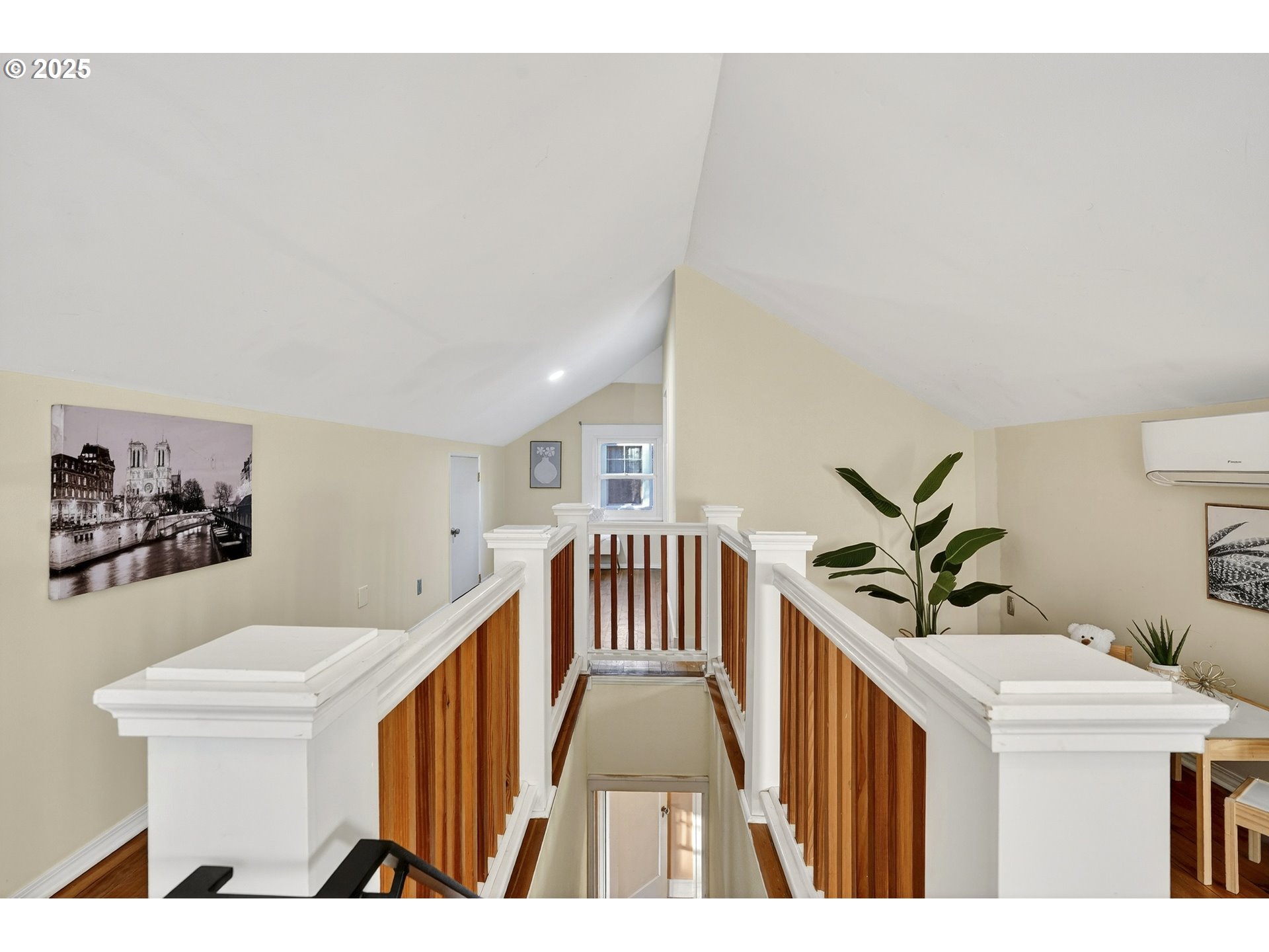 2614 Northeast 42nd Avenue Portland, OR 97213 - Photo 28 of 48 Primary Bedroom