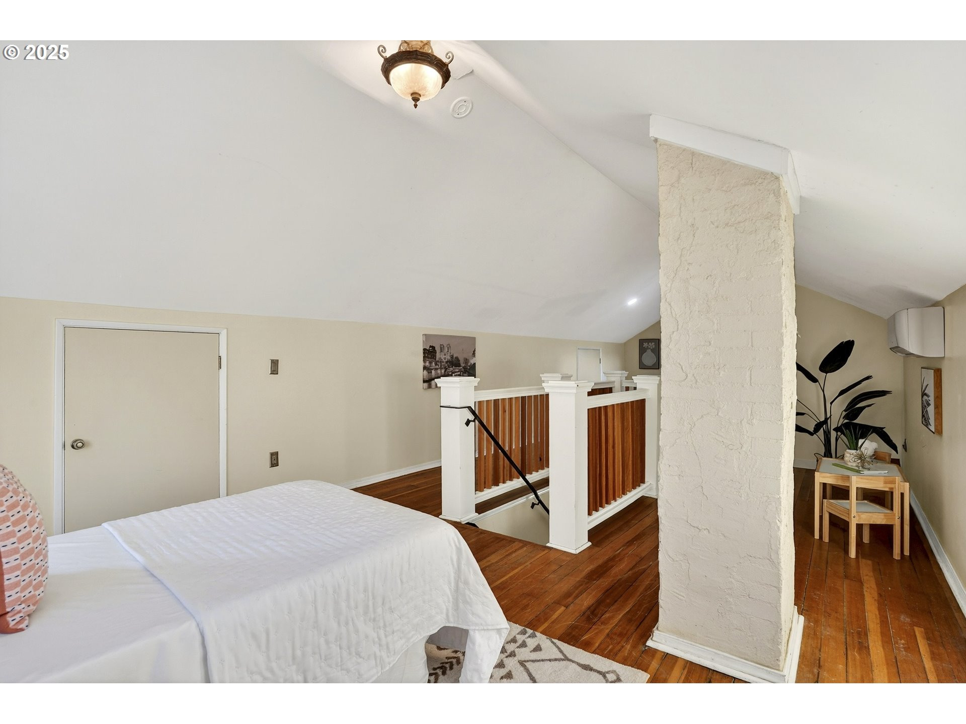 2614 Northeast 42nd Avenue Portland, OR 97213 - Photo 32 of 48 Primary Bedroom