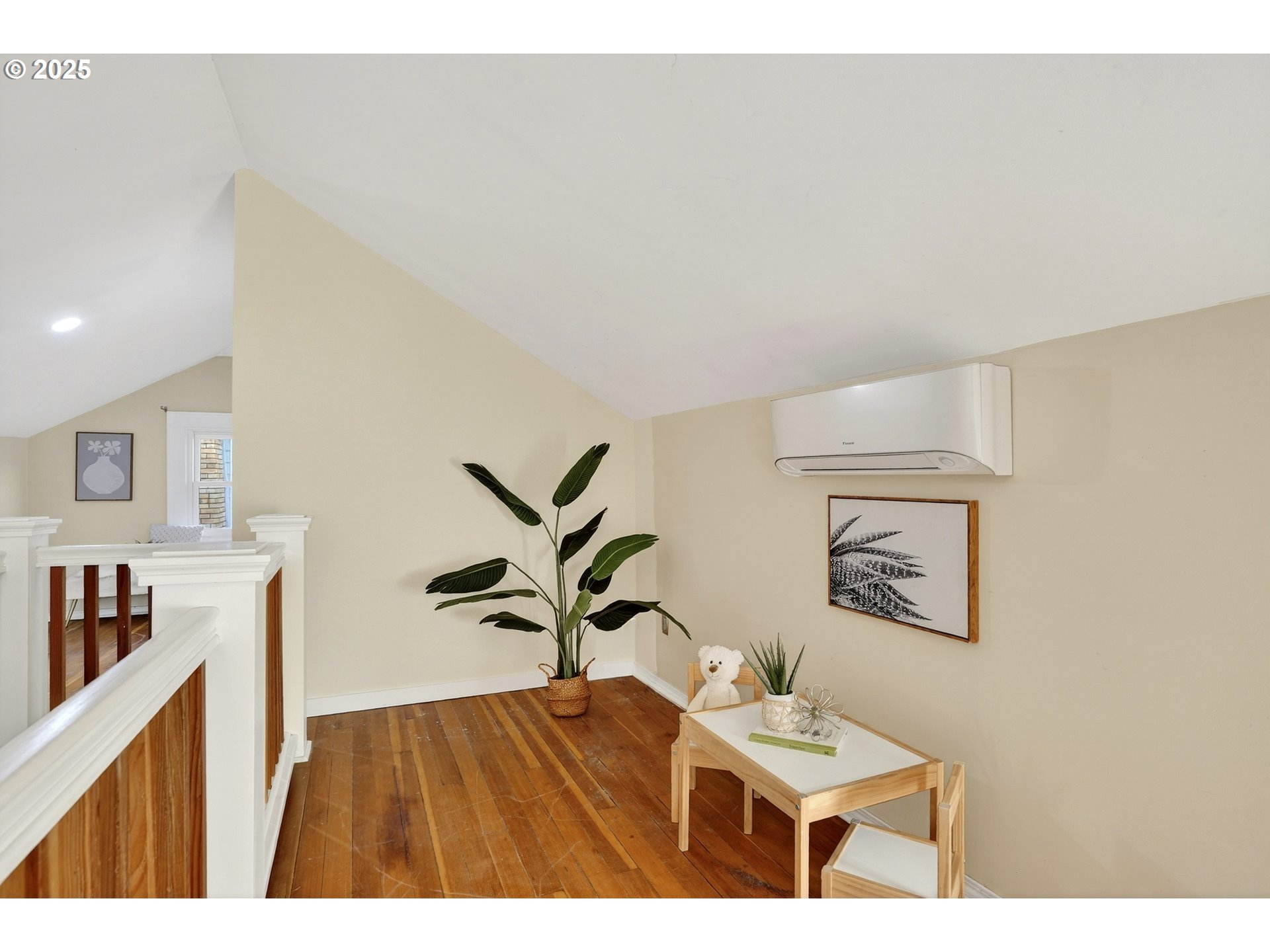 2614 Northeast 42nd Avenue Portland, OR 97213 - Photo 33 of 48 Bedroom, Primary