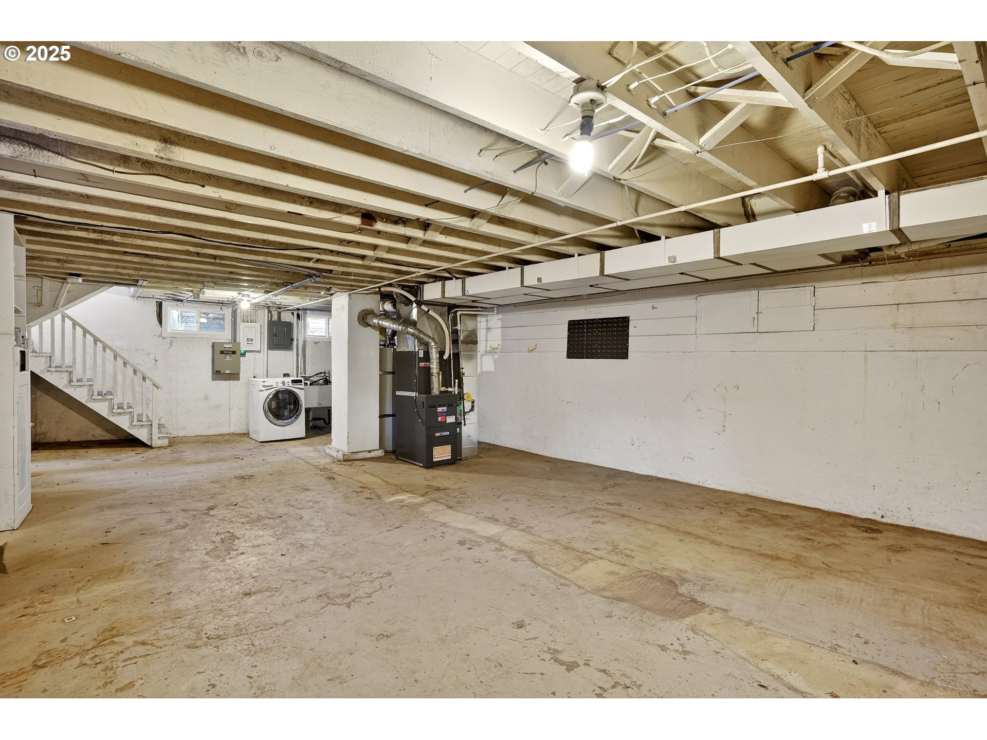 2614 Northeast 42nd Avenue Portland, OR 97213 - Photo 40 of 48 Basement