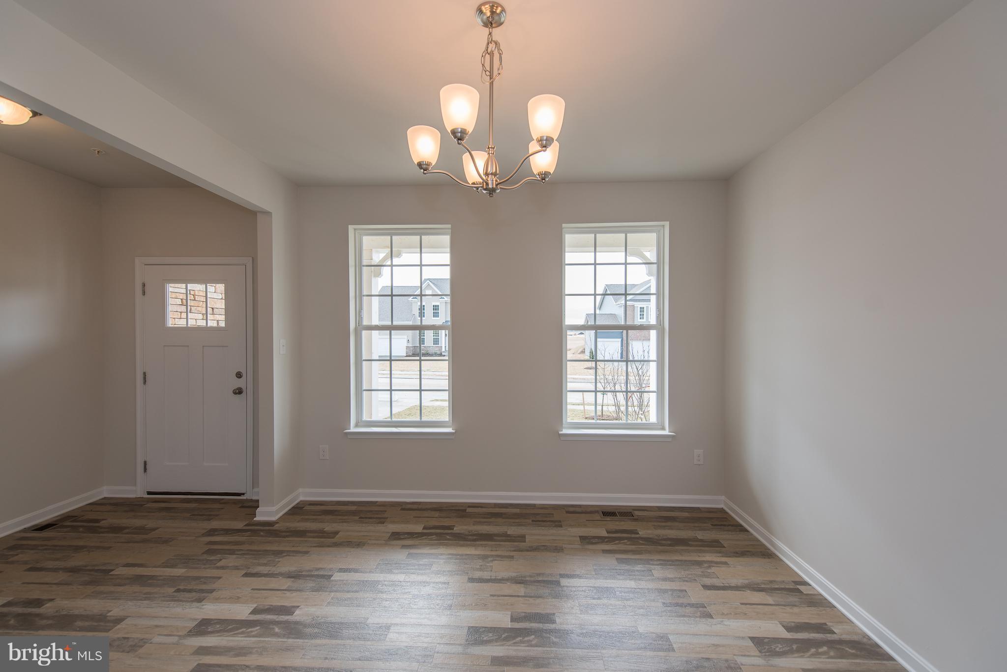 682 Stonegate Road Westminster, MD 21157 - Photo 2 of 30 Living Room