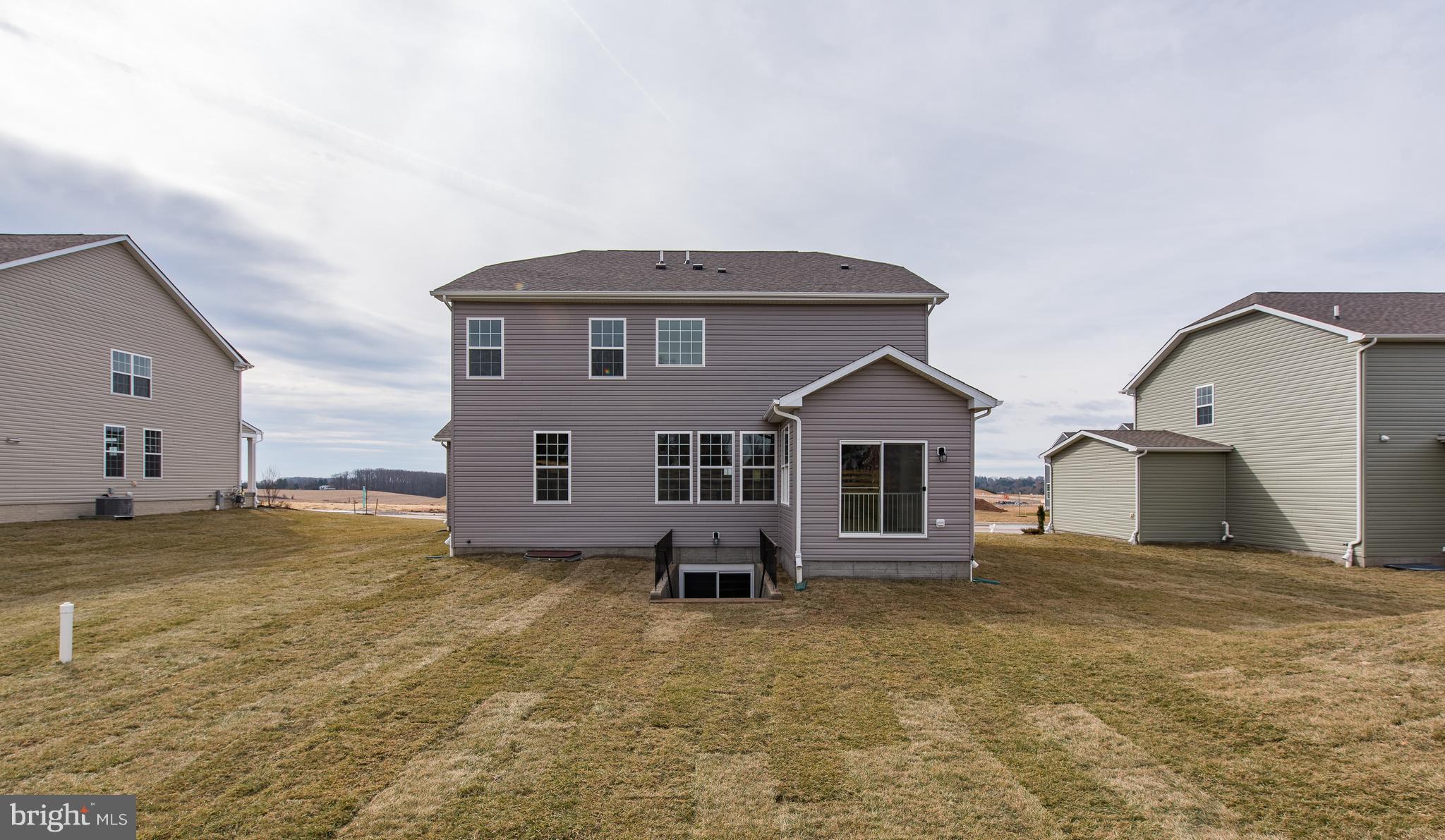 682 Stonegate Road Westminster, MD 21157 - Photo 29 of 30 Exterior (Rear)