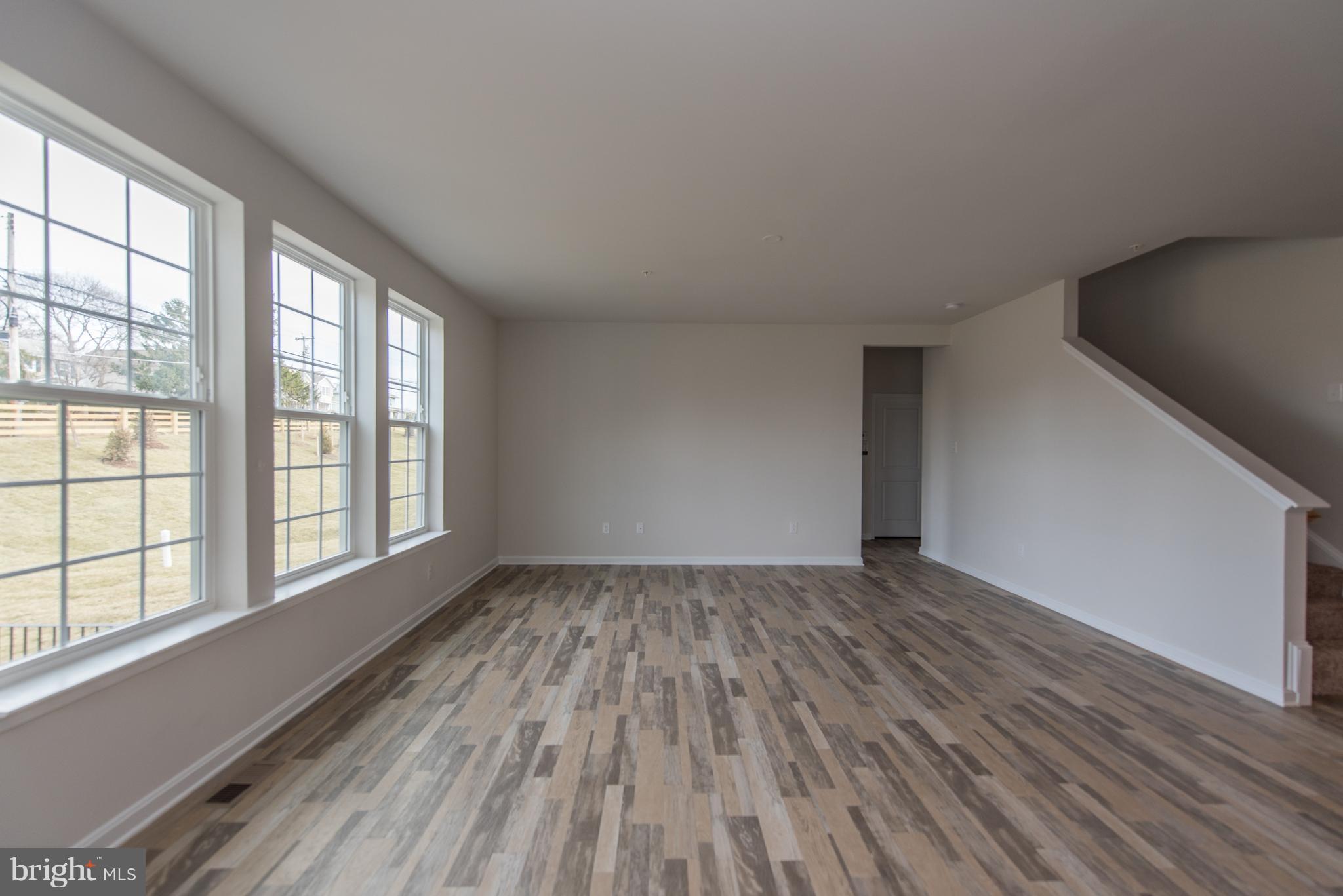682 Stonegate Road Westminster, MD 21157 - Photo 7 of 30 Dining Room