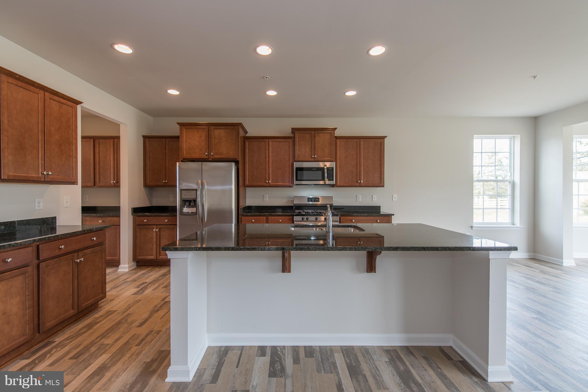 682 Stonegate Road Westminster, MD 21157 - Photo 8 of 30 Kitchen