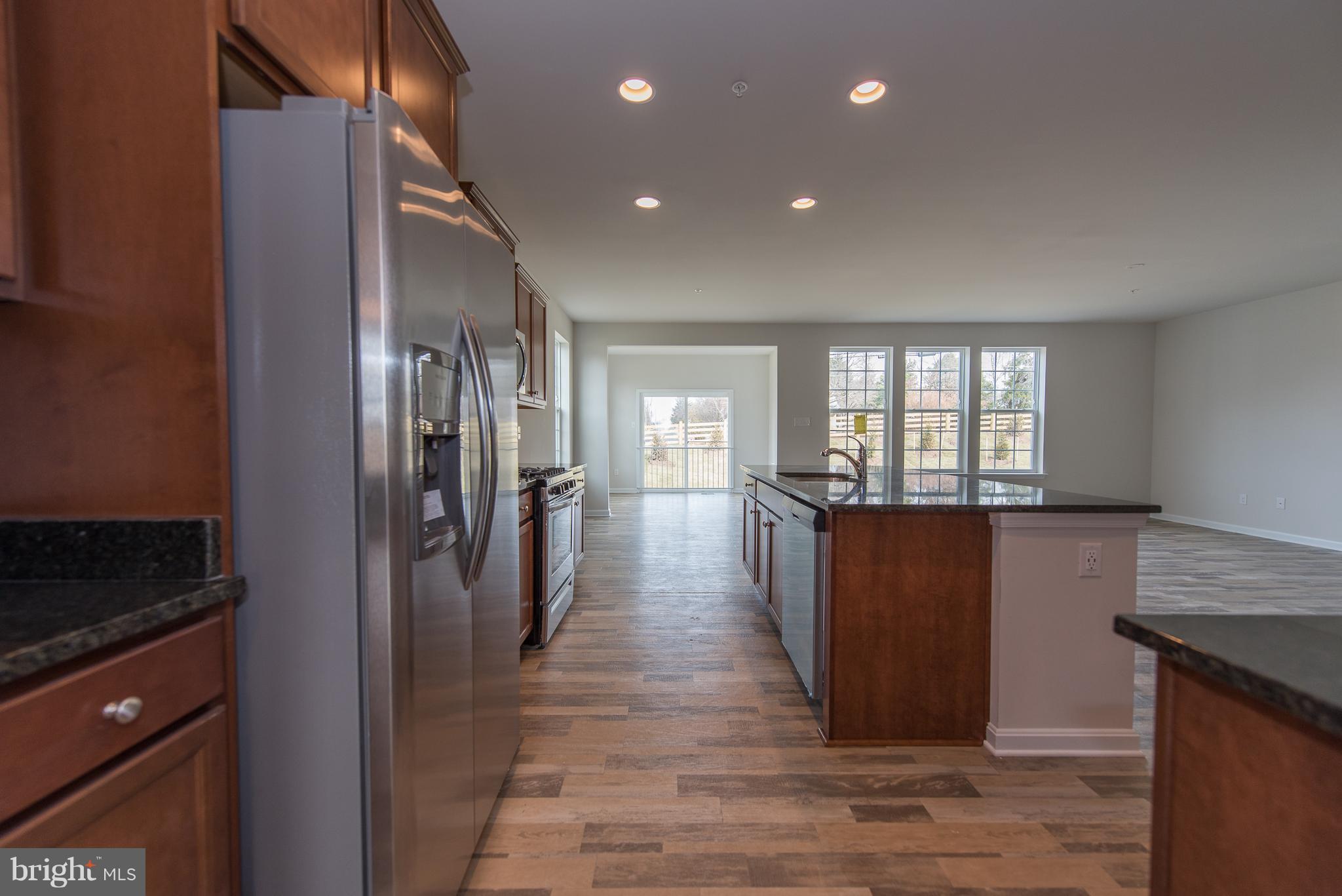 682 Stonegate Road Westminster, MD 21157 - Photo 10 of 30 Kitchen