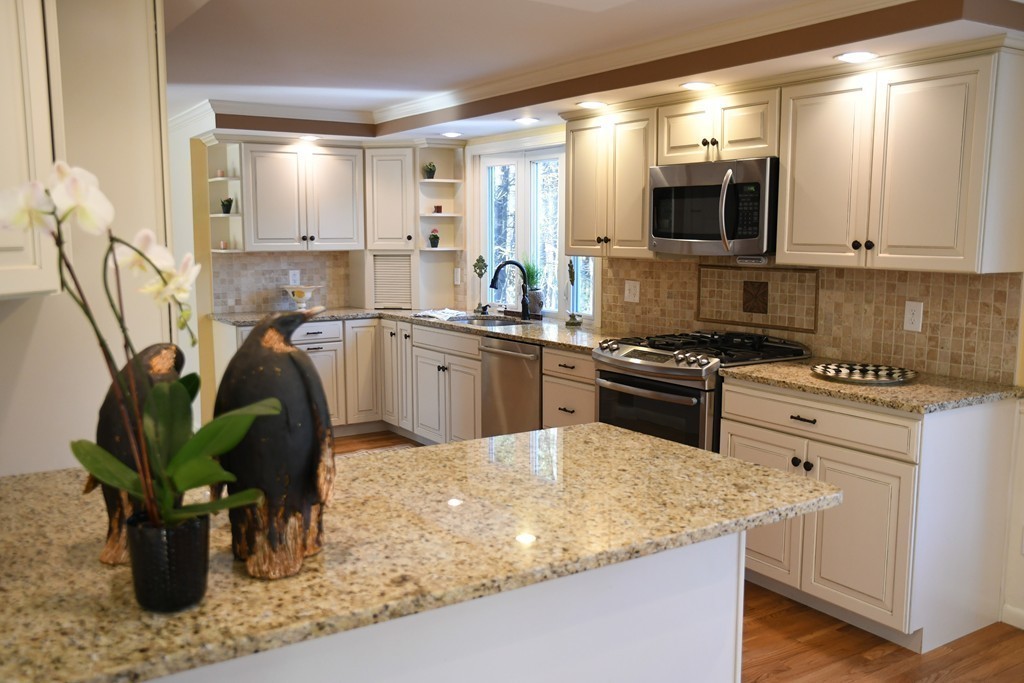 80 Moore Road Sudbury, MA 01776 - Photo 2 of 30