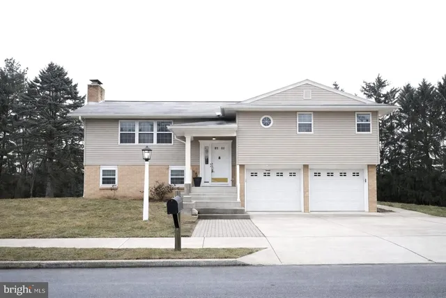 $365,000 | 440 Sioux Drive, Mechanicsburg, PA 17050