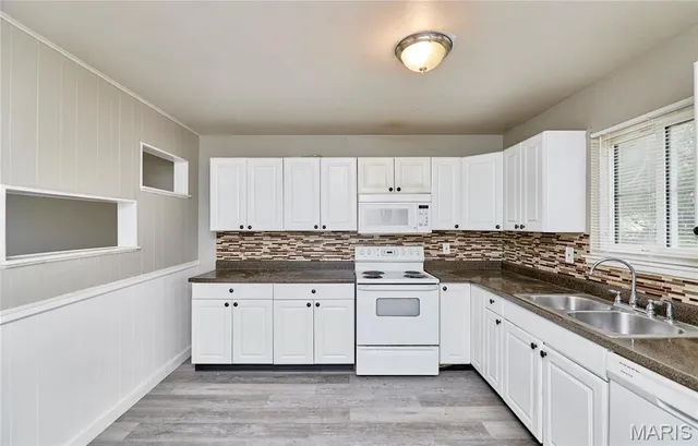 $1,300 | 665 Central Parkway, Florissant, MO 63031