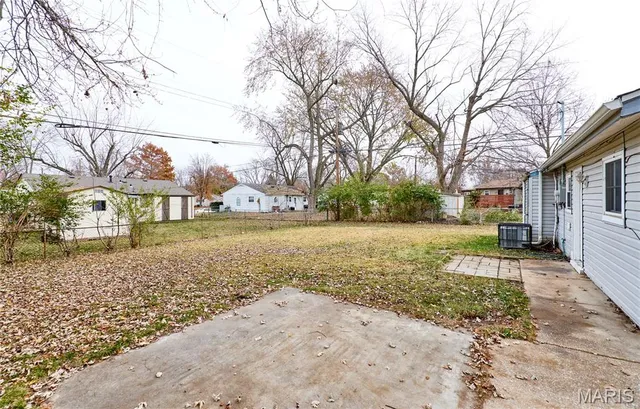 $1,300 | 665 Central Parkway, Florissant, MO 63031