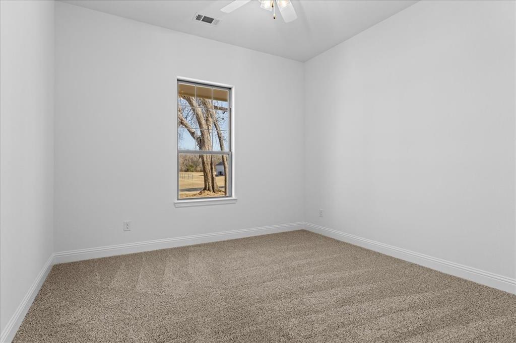 687 Bent Tree Lane Weatherford, TX 76085 - Photo 34 of 40 49-687 Bent Tree (49 of 52)