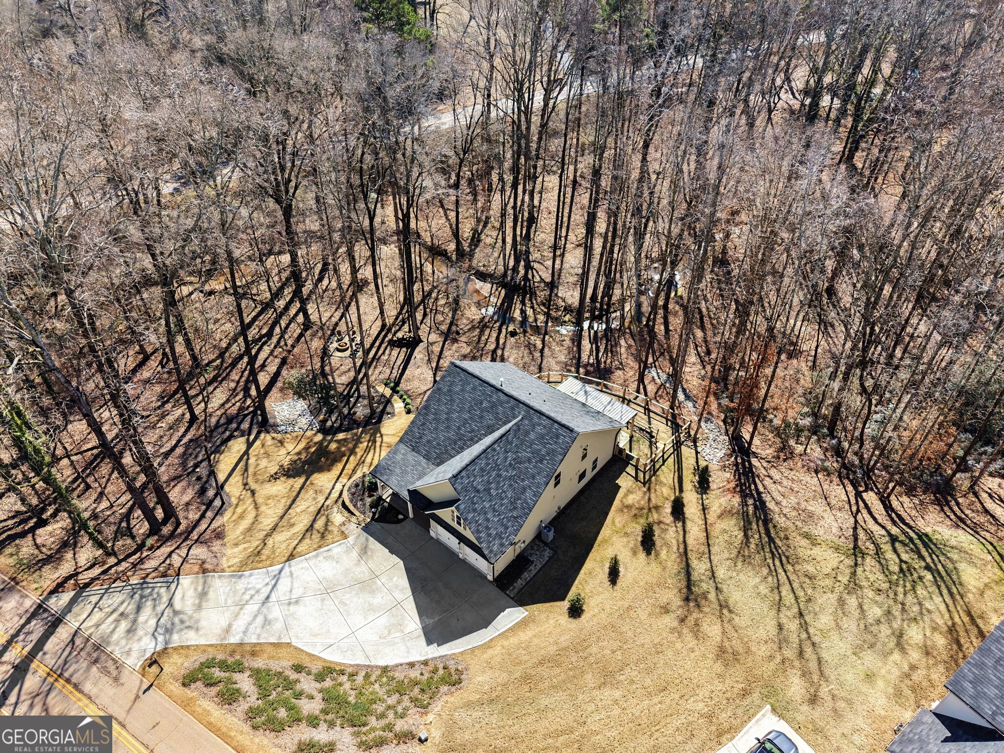 994 Lakeview Drive Commerce, GA 30529 - Photo 39 of 42 a view of wooden floor