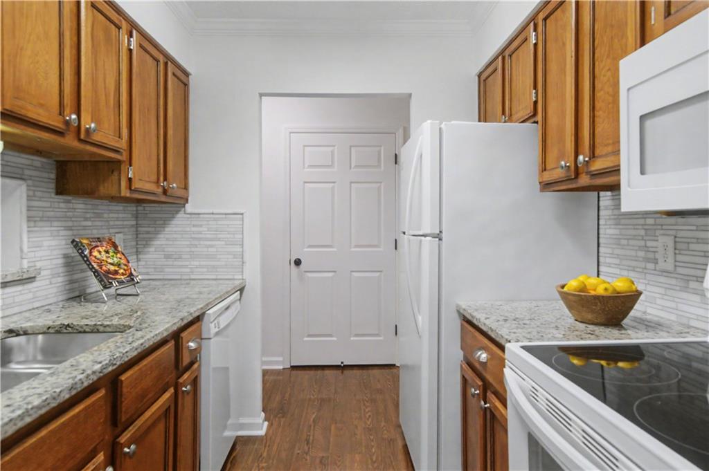 300 Johnson Ferry Road, Unit A207 Atlanta, GA 30328 - Photo 9 of 41 Gallery Image 9