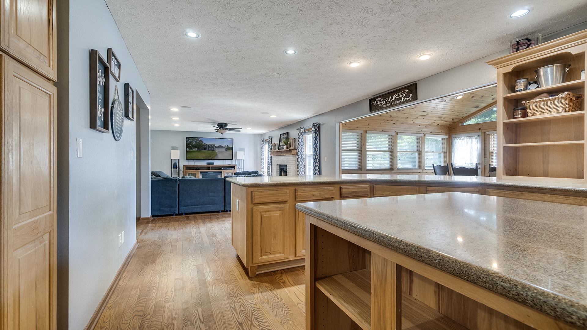916 Brandy Bend Road Roscoe, IL 61073 - Photo 12 of 44 Gallery Image 12