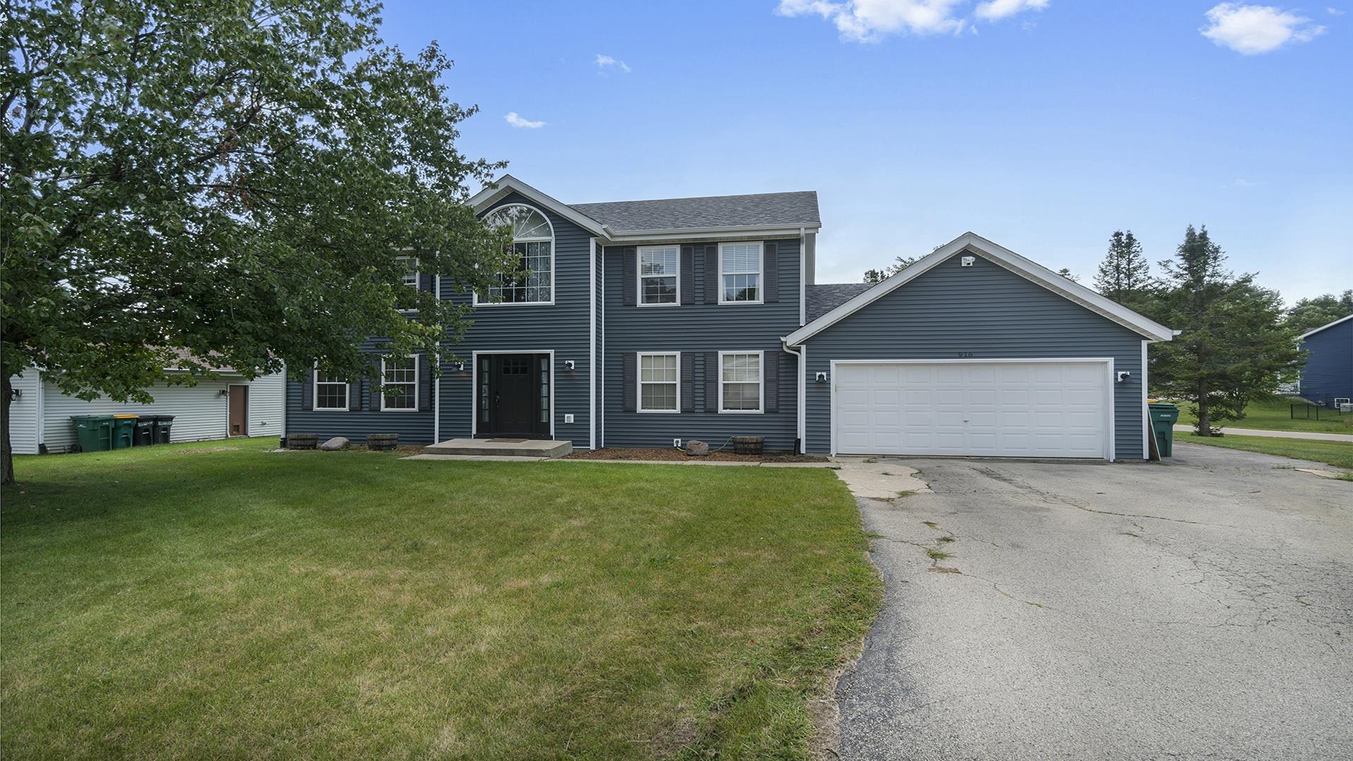 916 Brandy Bend Road Roscoe, IL 61073 - Photo 2 of 44 Gallery Image 2