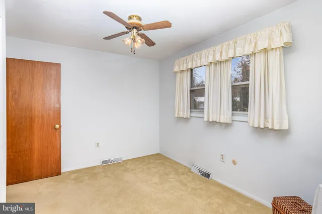 $300,000 | 32 Bishop Road, Mechanicsburg, PA 17055