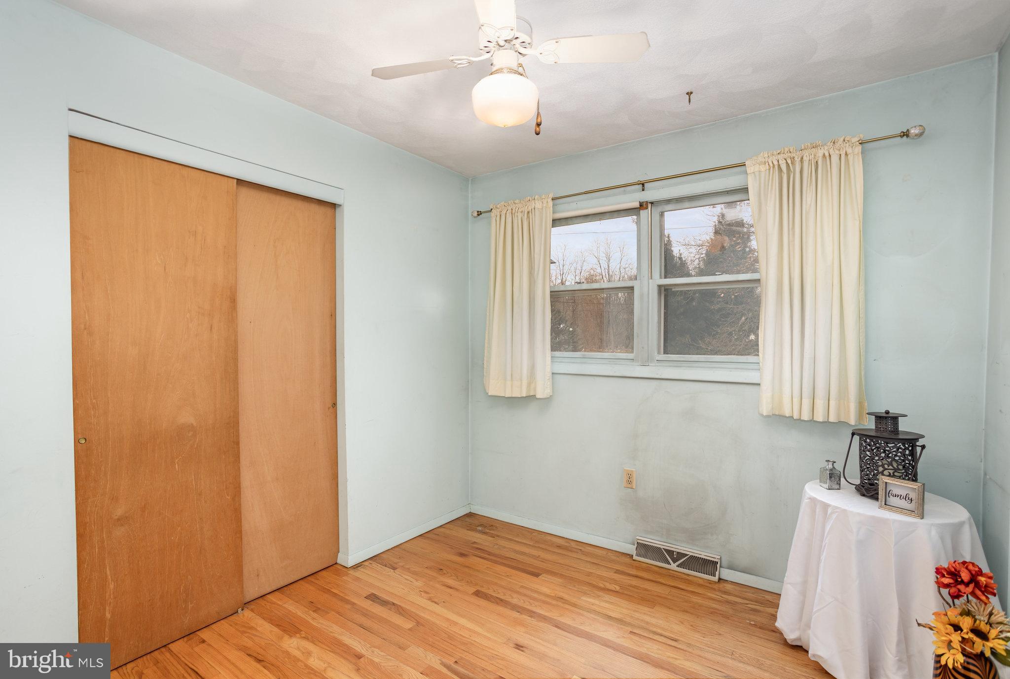 32 Bishop Road Mechanicsburg, PA 17055 - Photo 14 of 31 a bedroom with a bed and a window