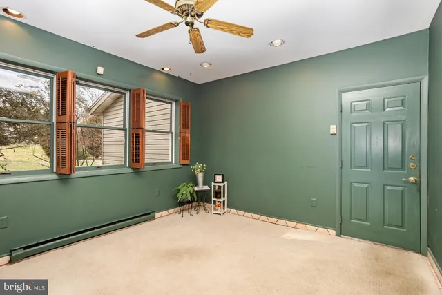 $300,000 | 32 Bishop Road, Mechanicsburg, PA 17055