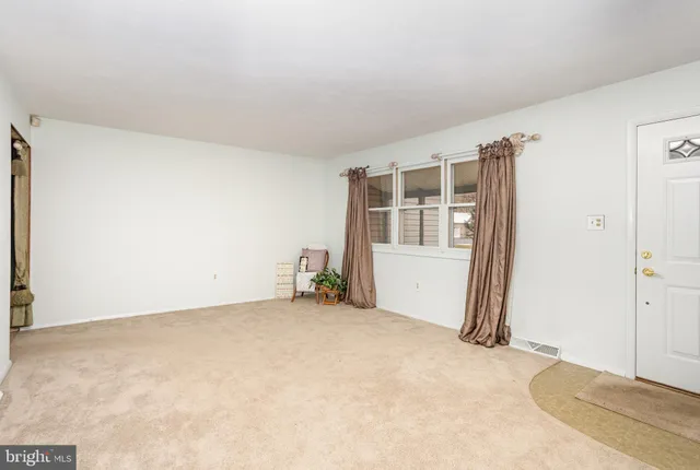 $300,000 | 32 Bishop Road, Mechanicsburg, PA 17055