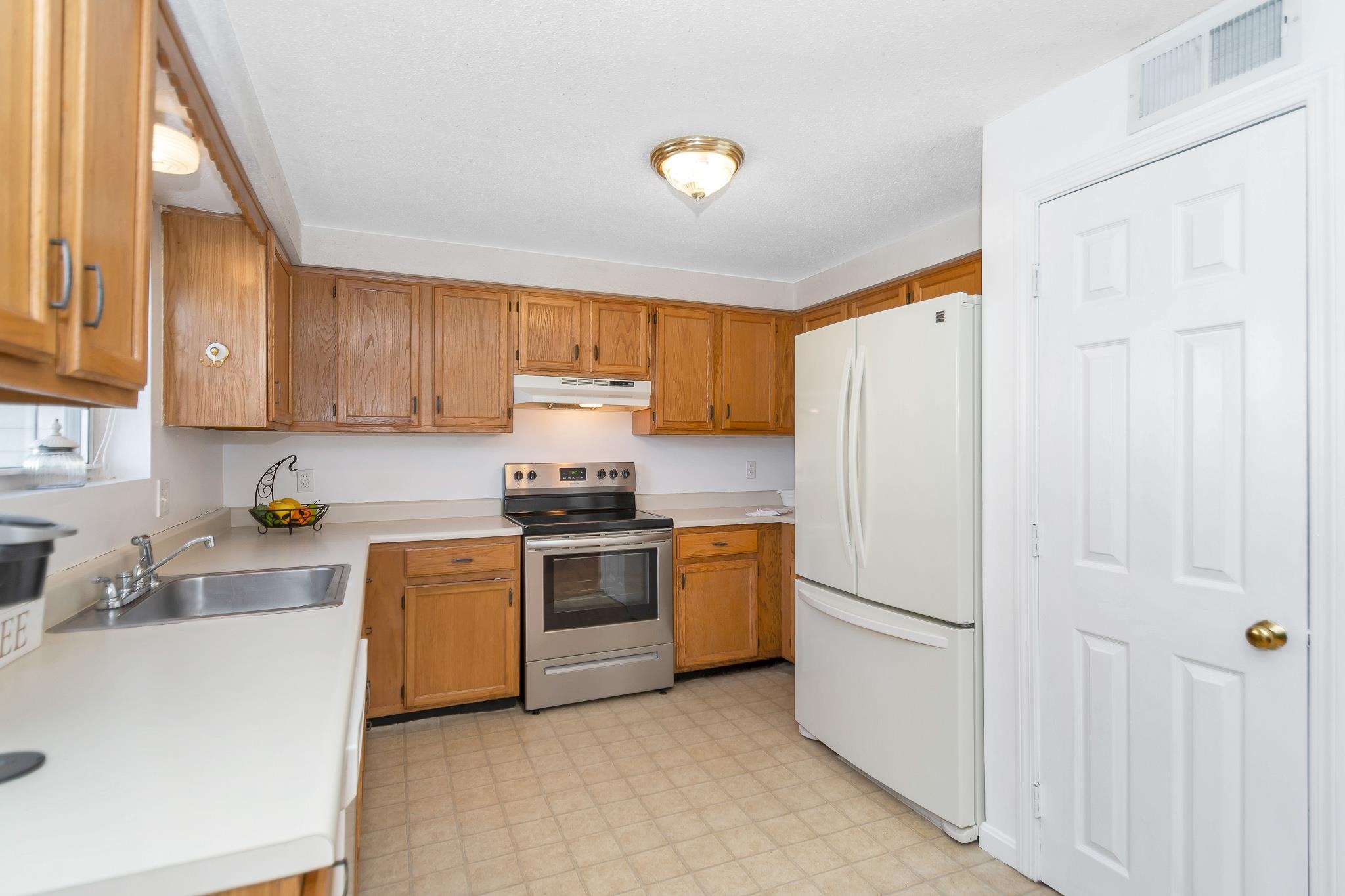 10 East Ridge Road Merrimack, NH 03054 - Photo 10 of 26