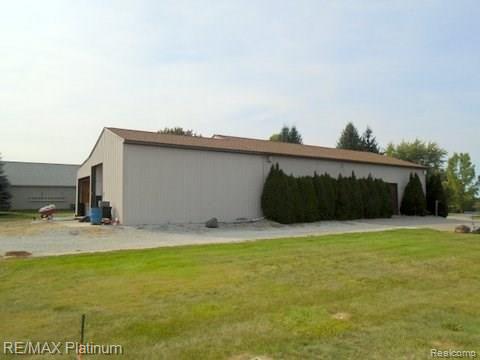 12830 Holtforth Road Fenton, MI 48430 - Photo 59 of 66 DSC02840.JPG