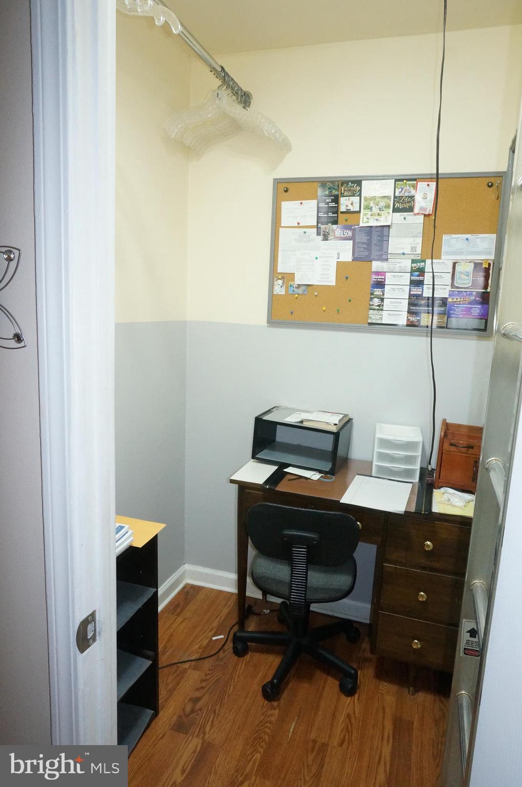 2822 Saxton Road Philadelphia, PA 19114 - Photo 50 of 62 2nd Floor Office / Closet