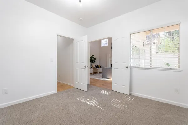 $529,999 | 1500 Scenic Drive, Unit 12, Modesto, CA 95355