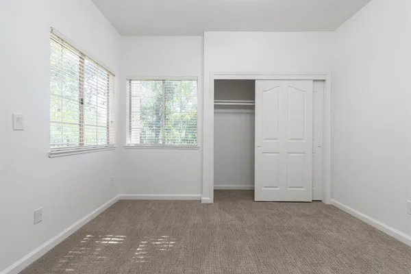 $529,999 | 1500 Scenic Drive, Unit 12, Modesto, CA 95355