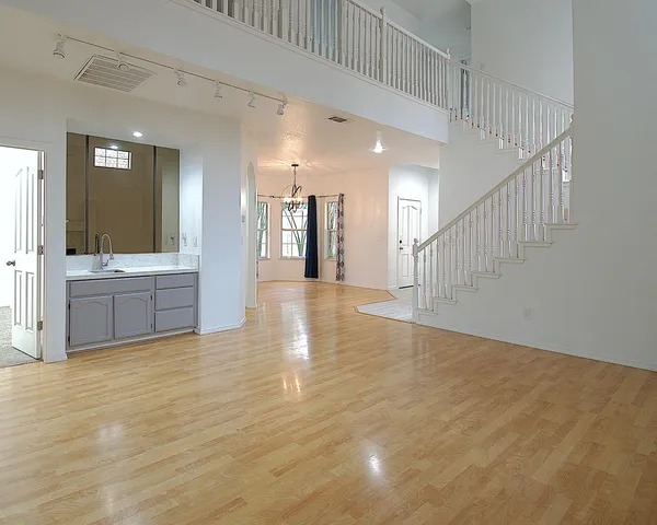 $535,000 | 1500 Scenic Drive, Unit 12, Modesto, CA 95355