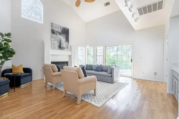 $529,999 | 1500 Scenic Drive, Unit 12, Modesto, CA 95355