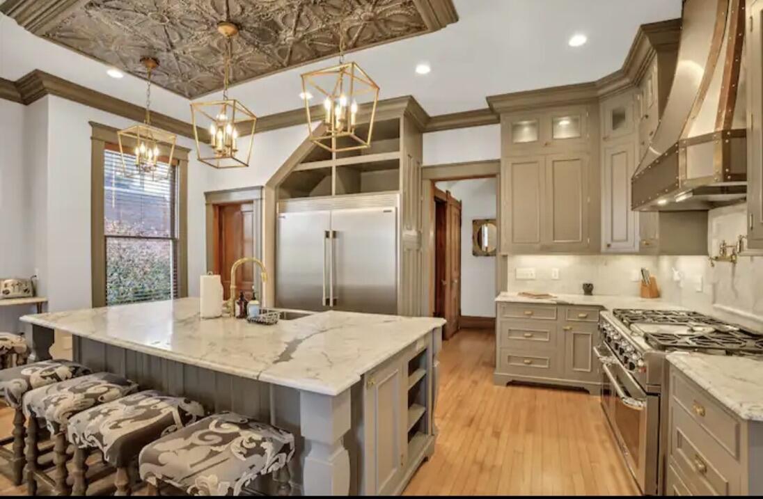 1520 College Avenue Racine, WI 53403 - Photo 12 of 36 Full Kitchen